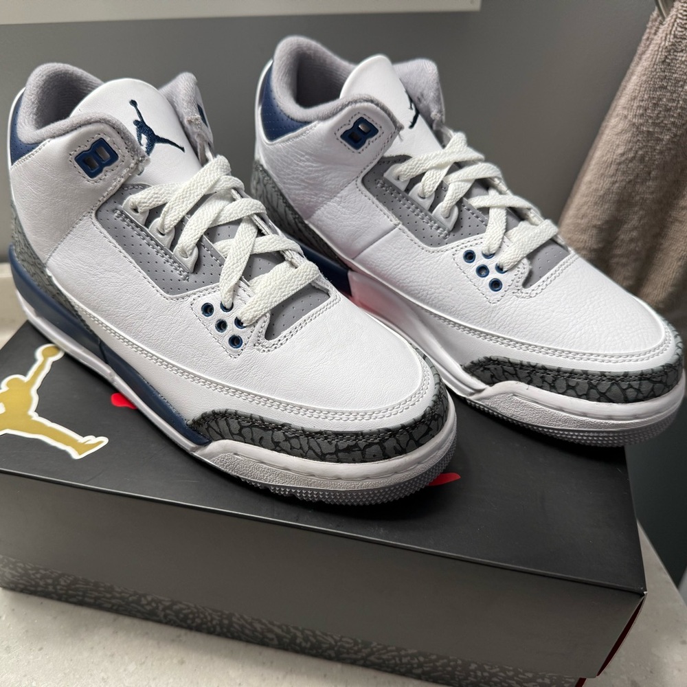 Nike Air Jordan Retro 3 - Navy Size 6 Youth